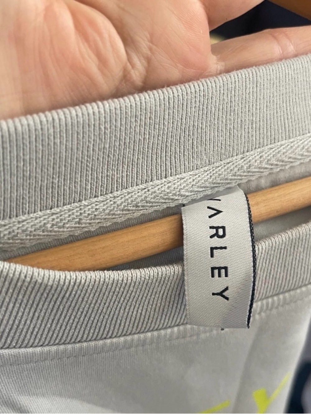 Varley Sweatshirt - Picture 2 of 3